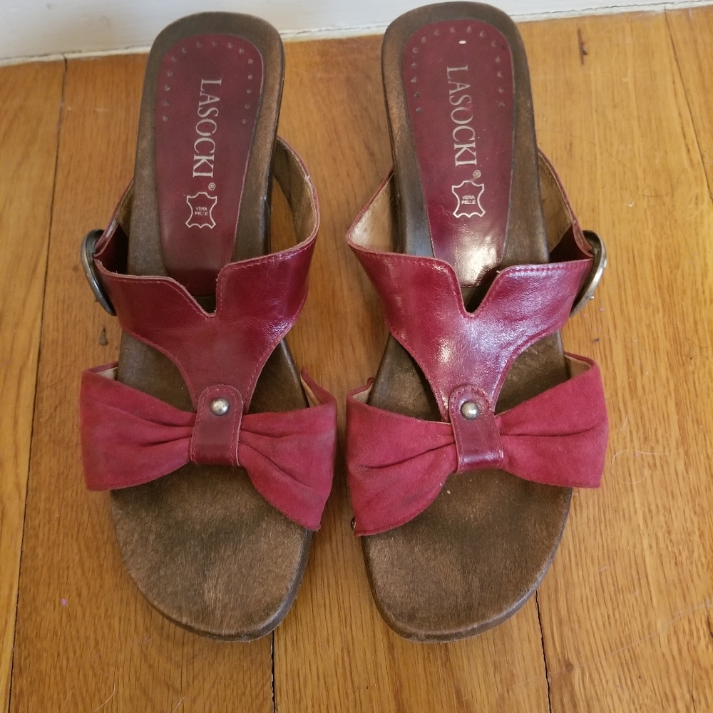 Red leather platform sandals size 8
